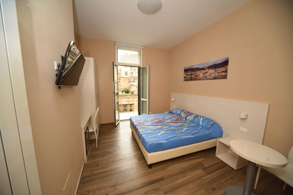 Hotel Gioberti House à San Remo Extérieur photo
